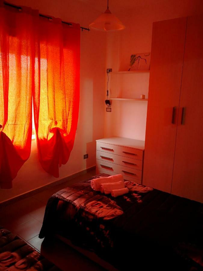 Apartament A Casa Di Rossano E Rossella Carbonia Zewnętrze zdjęcie